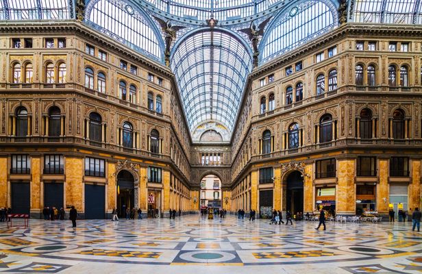 Naples and Pompeii Smart Day Tour from Rome