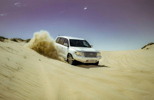 Inland Sea Desert Safari Adventure in Qatar with 4X4