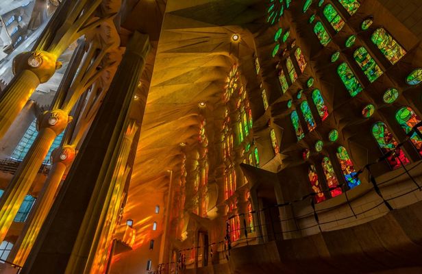 Tickets and guided visit to the Sagrada Família
