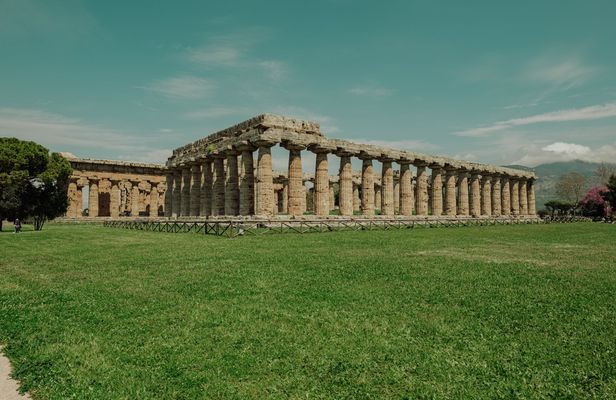Paestum Skip-The-Line Small Group Tour with an Archaeologist