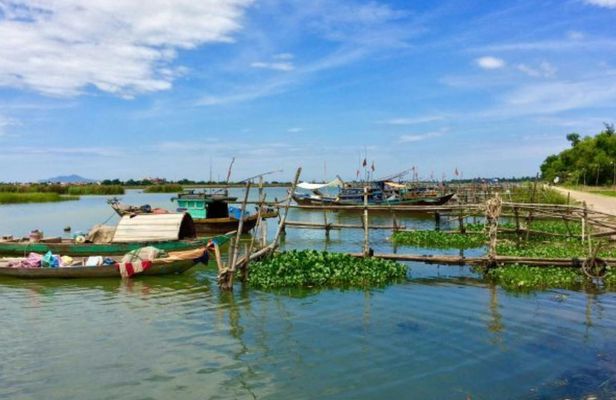 Half-Day Bike Tour to Cam Kim Island from Hoi An
