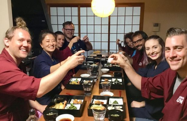 Traditional Japanese Bentō Cooking Workshop in Kyoto