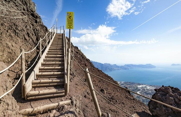 Private transportation to Pompeii, Herculaneum, and Mt. Vesuvius