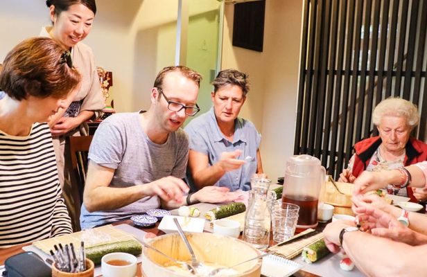 Kyoto Style Traditional Homemade Sushi Making Class