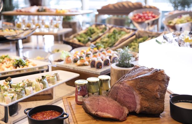 Seasonal Dinner Buffet at Seascape Terrace Dining on Weekends