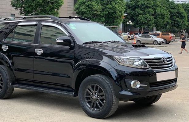 Private one-way transfer from Da Nang Airport to city centre