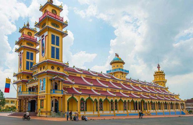 Cao Dai Temple and Ba Den Mountain full-day tour