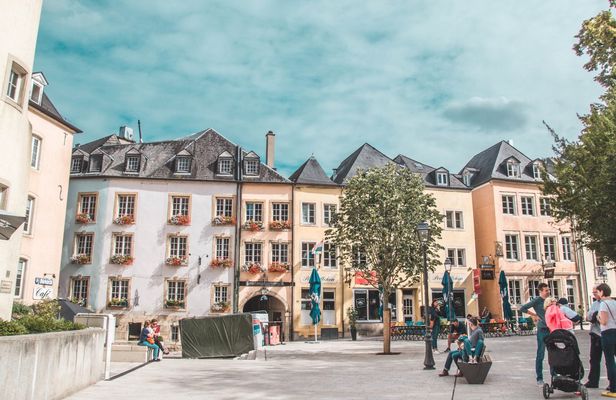 Luxembourg City Walking and Wine Tasting Tour