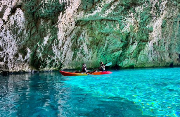 Cave Exploring Kayak and Snorkel Tour at Cova dels Orguens in Javea