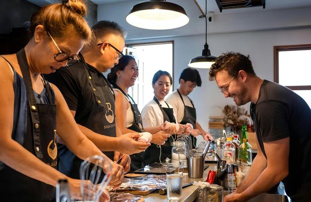 Vegetarian Ramen and Gyoza Cooking Class in Tokyo