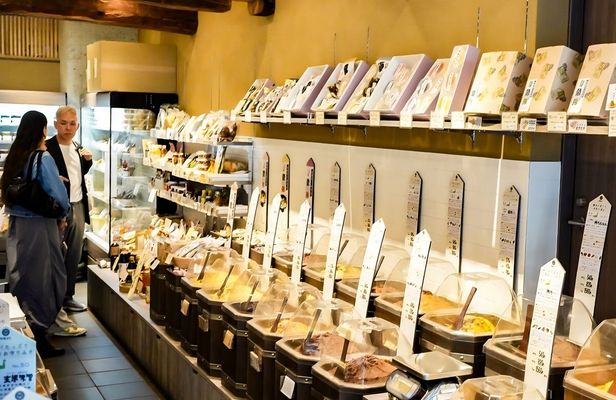 Half-Day Imperial Palace, Ginza and Japanese Tea Ceremony Guided Tour