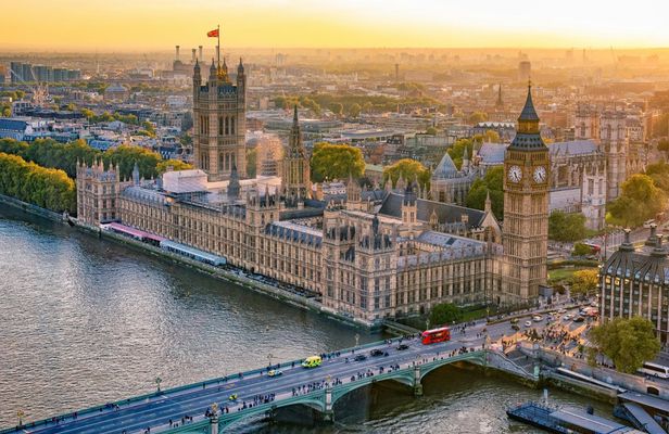 Westminster Abbey, Big Ben and Buckingham guided tour in London