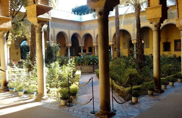 Private Tour to Dueñas Palace of Seville