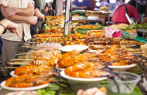 Jodd Fair Bangkok Night Market Guided Tour