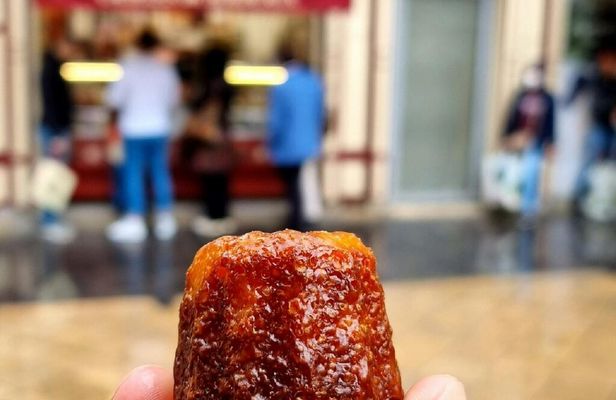 Traditional food tour in Bordeaux