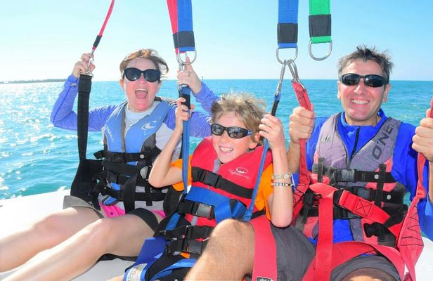 Smathers Beach parasailing ride