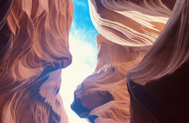 Antelope Canyon and Horseshoe Bend tour from Las Vegas