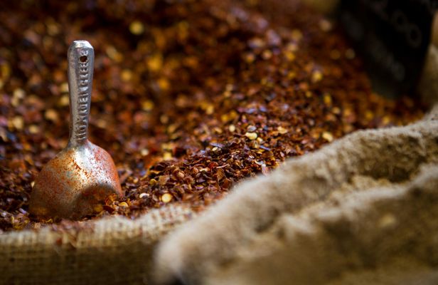 Small group delicious Athens guided food tour
