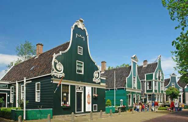 Zaanse Schans windmill and clog factory visit with cheese tasting from Amsterdam