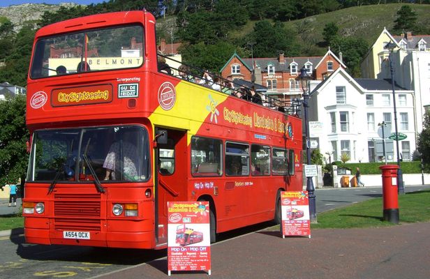City Sightseeing hop-on hop-off bus tour of Llandudno