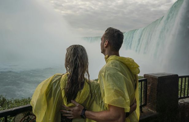 Niagara Falls day tour from Toronto