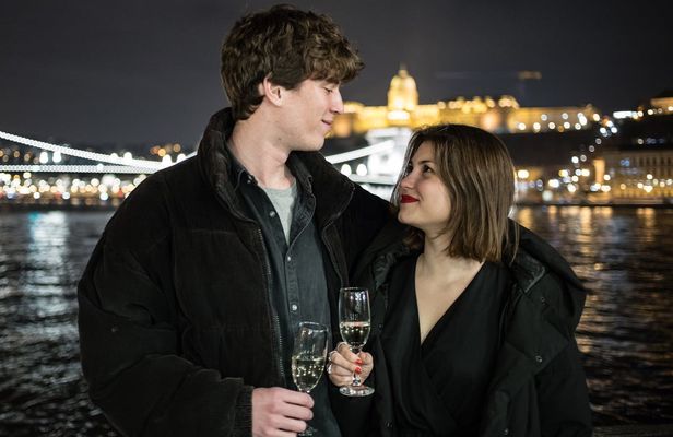 Danube 1.30-hour cruise with welcome drink