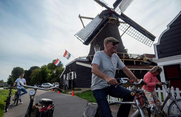 Amsterdam countryside bike tour