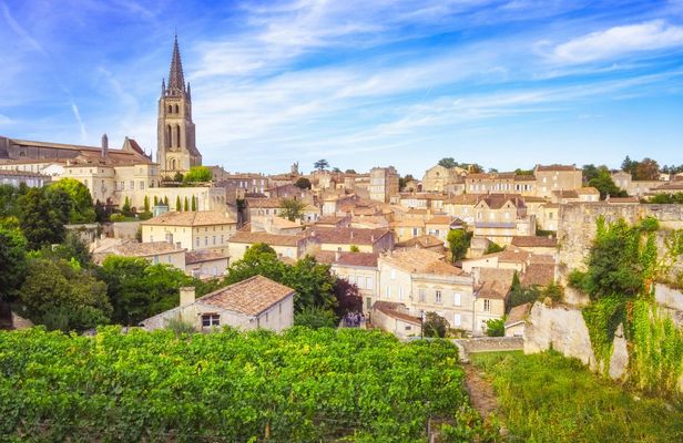 Full-day Saint Emilion wine-tour from Bordeaux