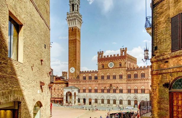 Siena and San Gimignano from Florence with Lunch in the Chianti Area