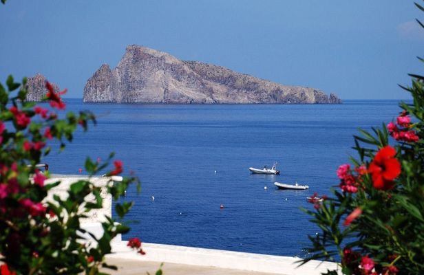 Full-Day Panarea and Stromboli Boat Tour from Taormina