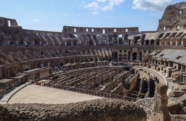 Colosseum, Roman Forum and Palatine Hill Small Group Guided Tour