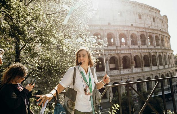 Colosseum with the arena floor, Roman Forum and Palatine Hill tour