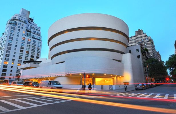 The Guggenheim Museum and Manhattan Walking Tour