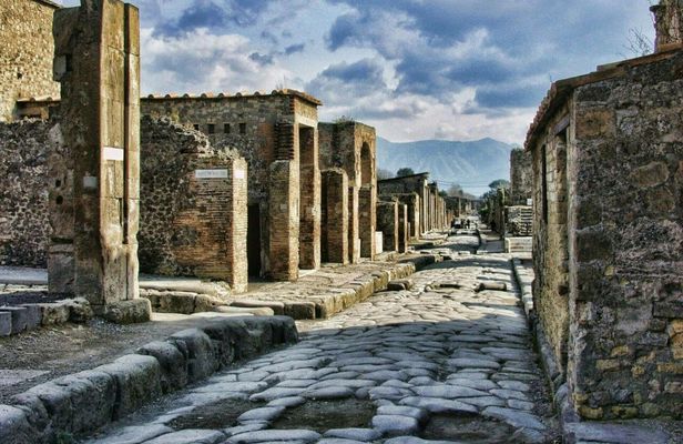 Pompeii Entry Ticket with Digital Audio Guide