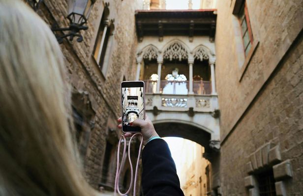 Private Gothic tour with visit to Santa María del Mar