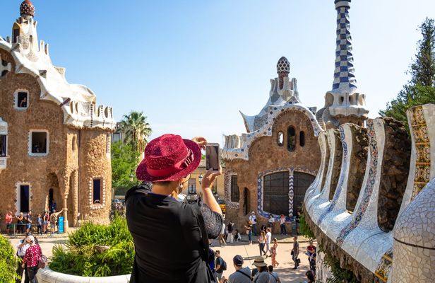 Park Güell private tour with a local guide
