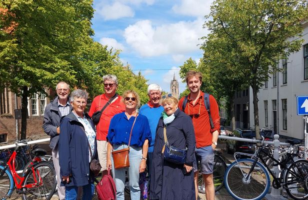Golden Age Tour in Delft with a Private Local Guide