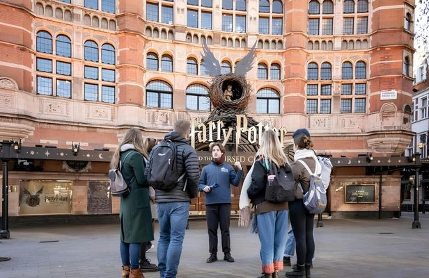 Harry Potter Walk, Hop-On Hop-Off Bus Tour and Cruise in London