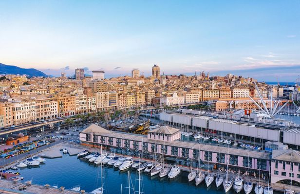 Private walking tour of Genoa