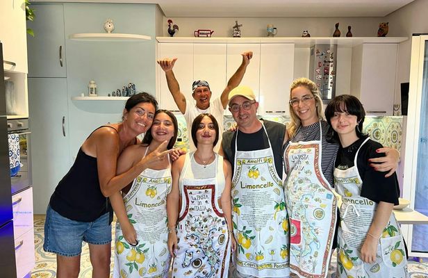 Typical Italian cooking class and dinner with a view in Naples