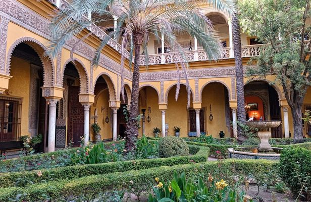 Seville Heritage Guided Tour with Macarena Quarter, Moorish Churches and Palaces