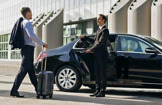 Private transfer from or to Marrakech Airport Within Marrakech Hotels