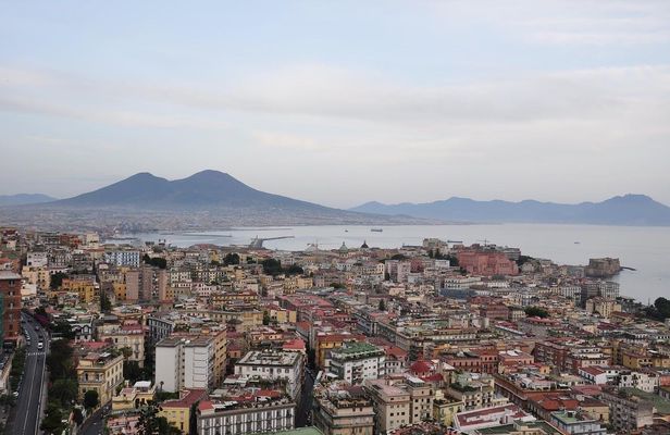 Naples tour on a comfortable minibus