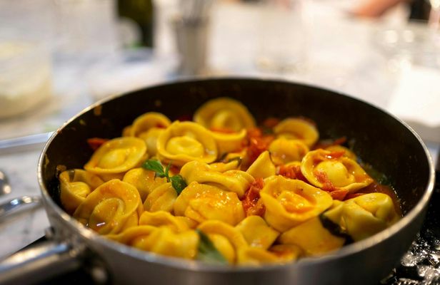 Pasta and Gelato 3-hour Cooking Masterclass in Milan