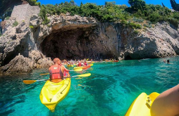 Sea kayaking experience in Dubrovnik