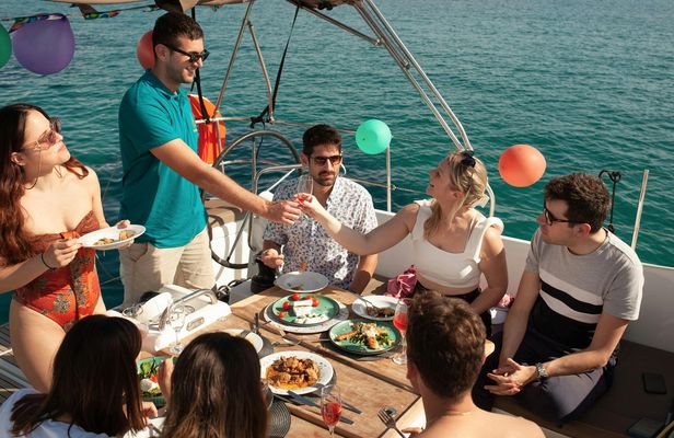 Athens Half-Day Sunset Sailing Cruise with Greek Meal