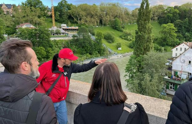 Walking Tour in Old Town Bern to Disover Chocolate