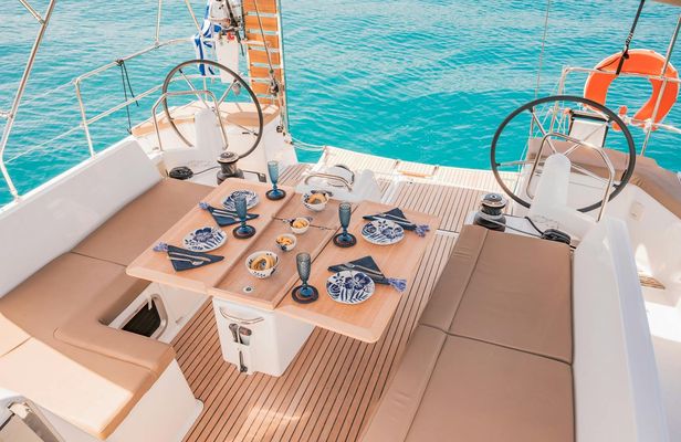 Athens Private Morning Sailing Cruise with Greek Meal