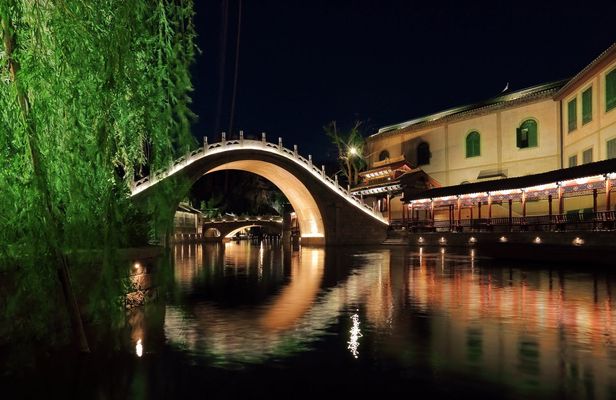 Independent tour to Gubei Water Town and Simatai with how to guide