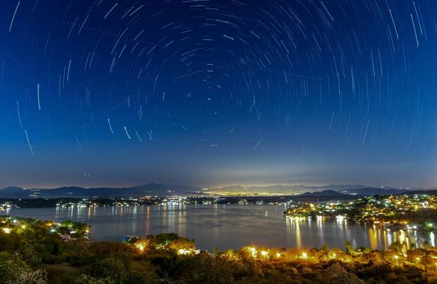 Astronomical catamaran experience from Malaga